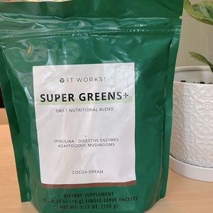 It Works Super Greens+ cocoa dream flavor 15 single serve packets